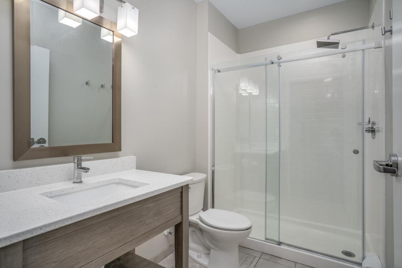 אמרלד אייל Lighthouse Suites - Best Western Signature Collection מראה חיצוני תמונה