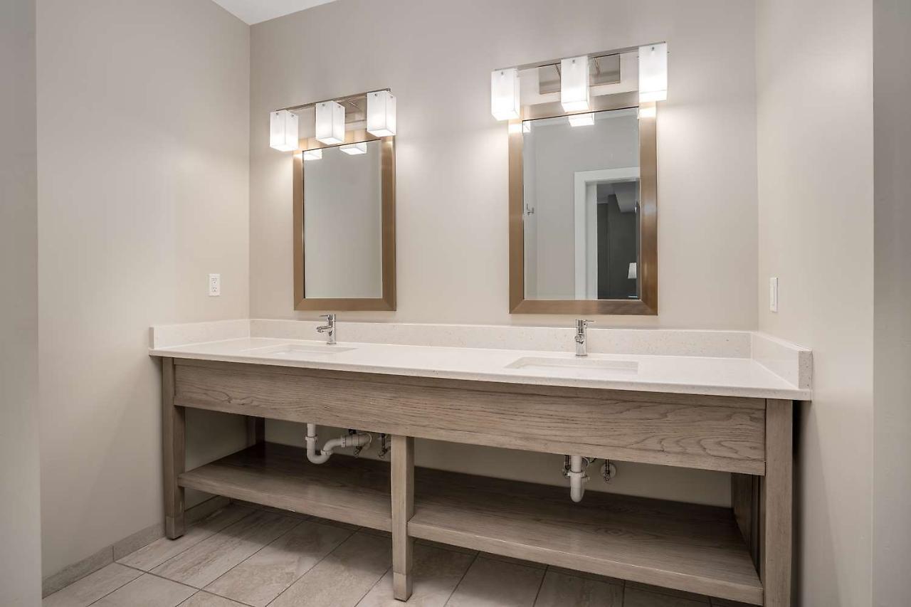 אמרלד אייל Lighthouse Suites - Best Western Signature Collection מראה חיצוני תמונה